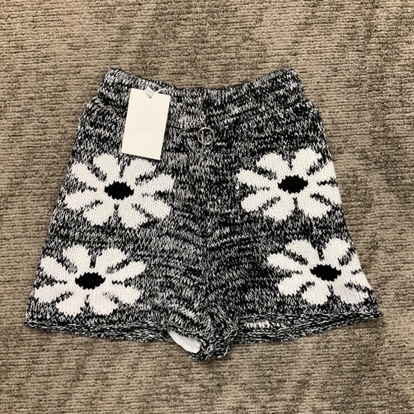 STORIA NWT Daisy Lounge set - Picture 6 of 10